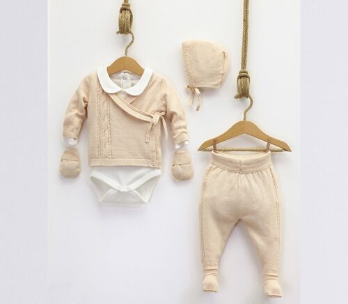 100% Organic Cotton 0-1 and 0-3M  Baby Knitwear Envelope Modern Baby Set
