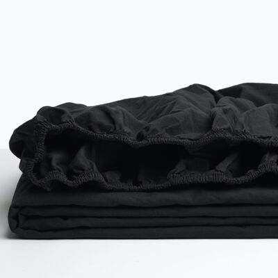 Black fitted sheet