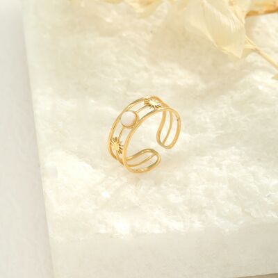 Ring mit dreireihiger Doppelsonne und weißen Perlen
