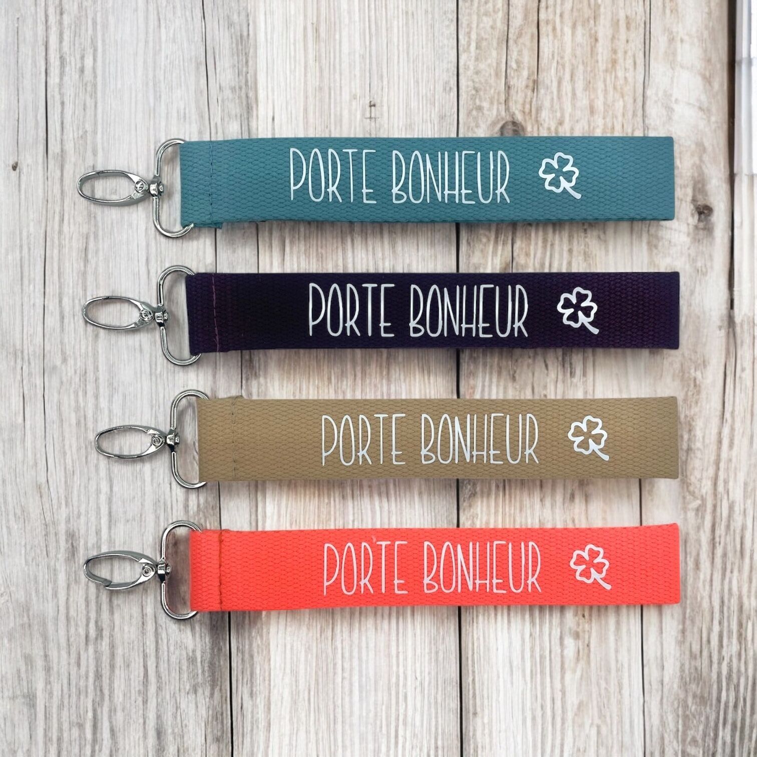 Llavero con correa, "Amuleto de la suerte"