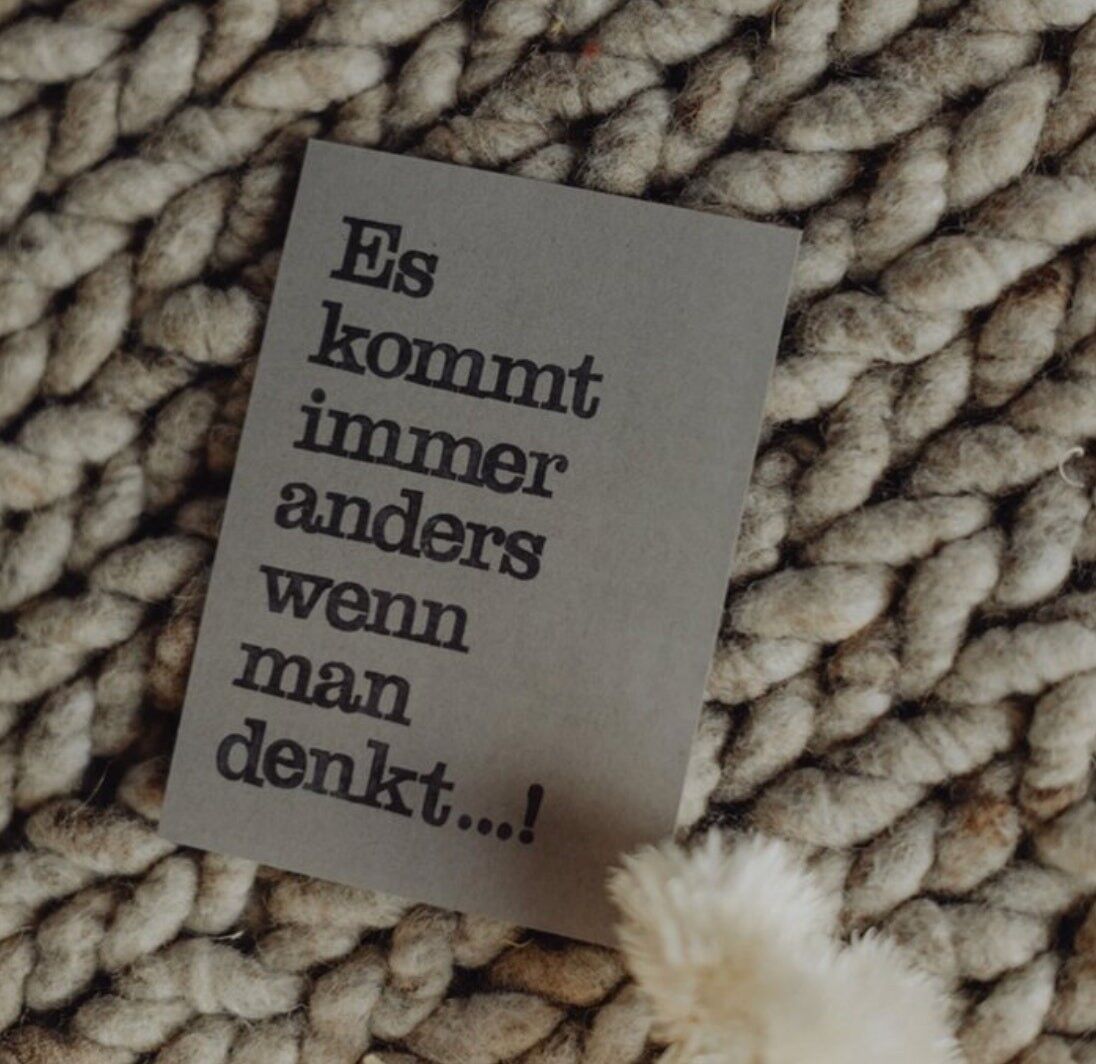 Cartolina affrancata "È diverso"