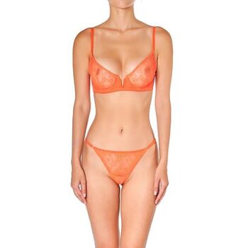 HUIT - Hot Stuff String