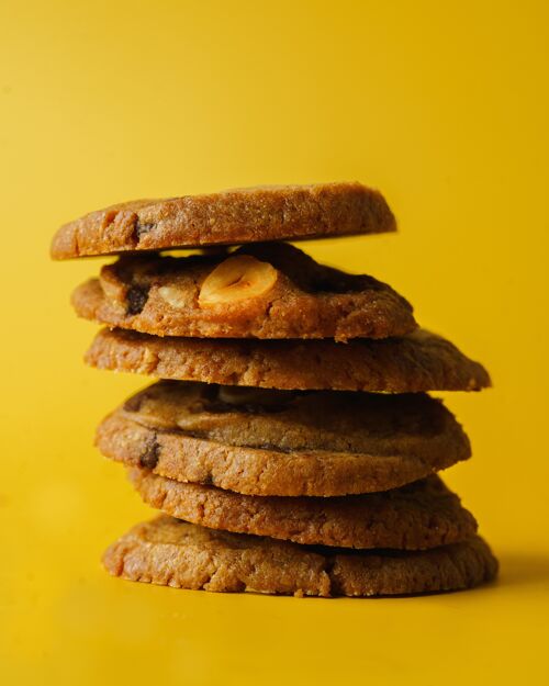 Hazelnut & Dark Chocolate Chip Cookie (Package of 125gr)