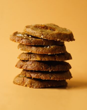 Biscuit noix de pécan, chocolat au lait et caramel (Paquet de 125gr) 1