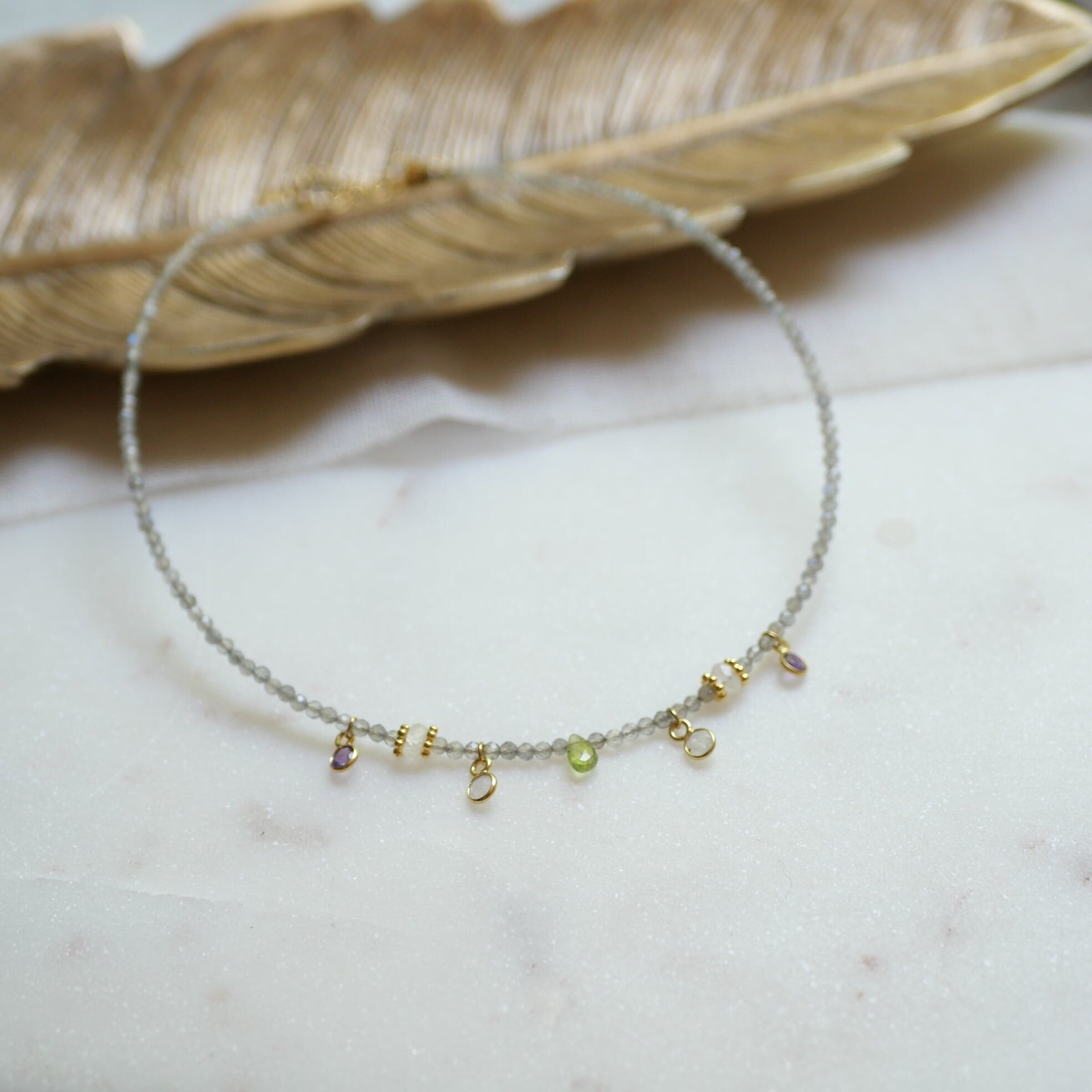 Peridoto di Jouaki, collana di labradorite