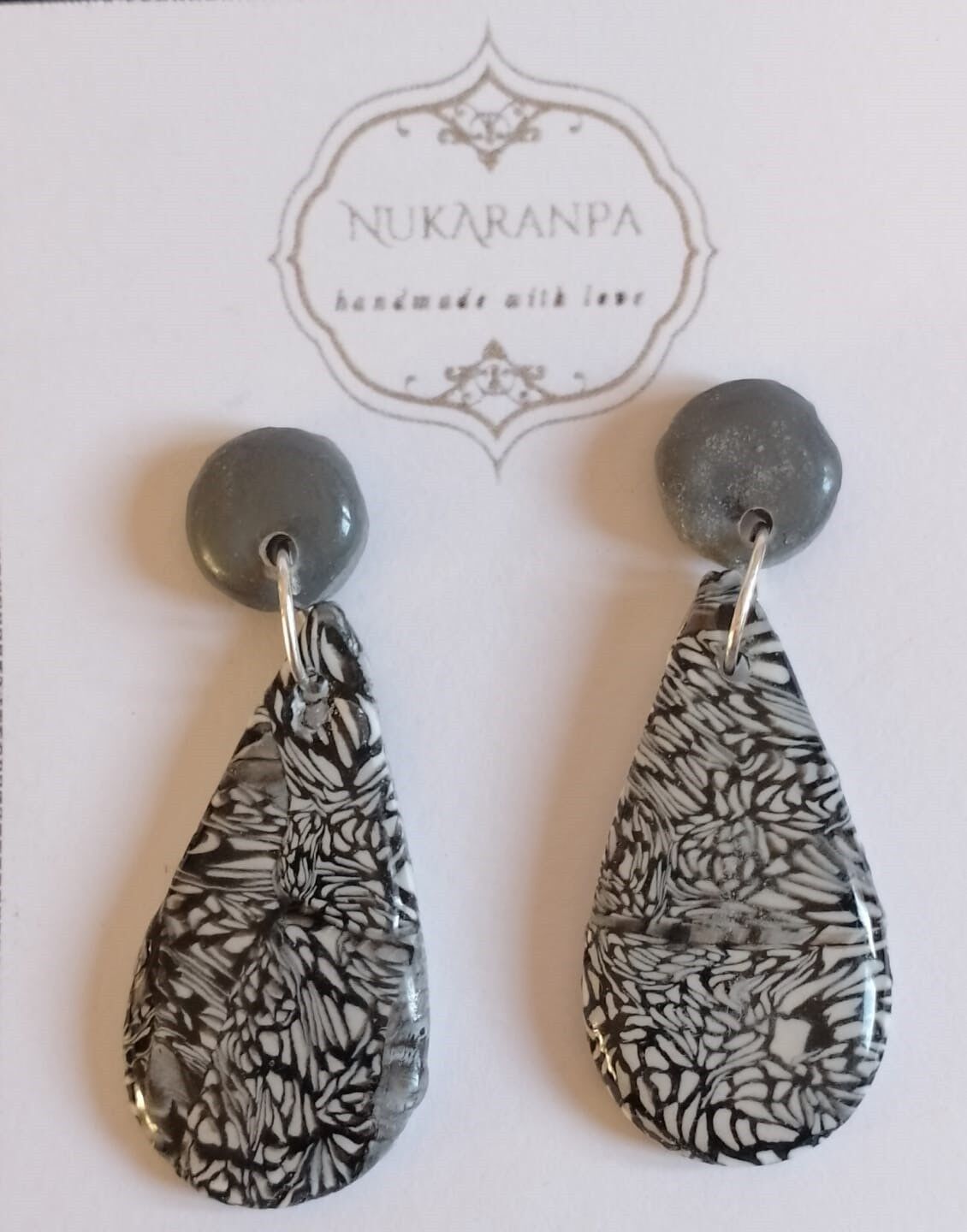 Orecchini fatti a mano, anallergici e leggeri, collezione Dominó