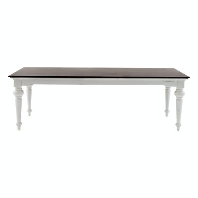 Mesa de comedor con detalles provenzales 240