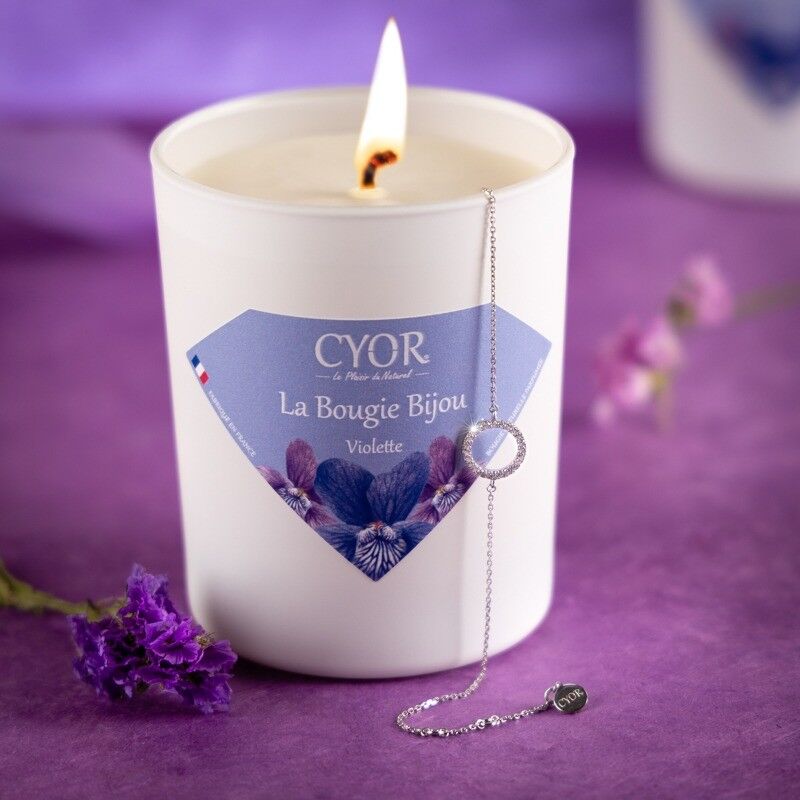 Bougie Bijou Violette pour un joli cadeau