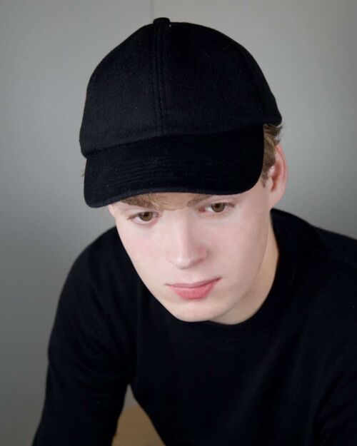 Black Wool Cashmere Cap with premium and functional features