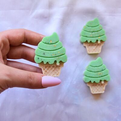 Fondant scented mini green tea ice cream