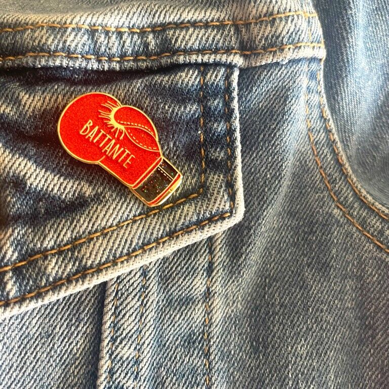 Fighting pin