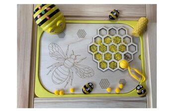 Abeille et nid d'abeille (3D) 2