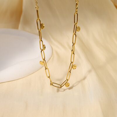 Golden link necklace with round hammered pendants