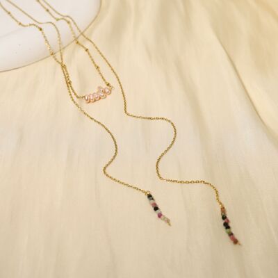 Double chain necklace with pink pearls and two dangling chains