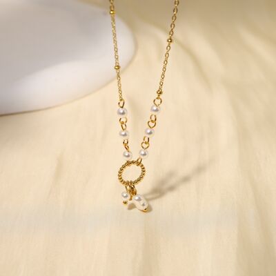 Ring necklace with pearls