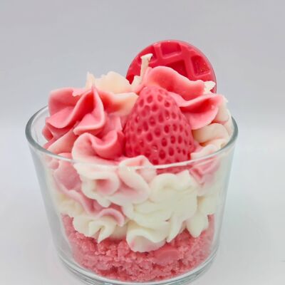 Gourmet candle Crumble & whipped cream Wild strawberry