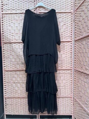 Robe longue en soie italienne pour femme avec un design à plusieurs niveaux 2