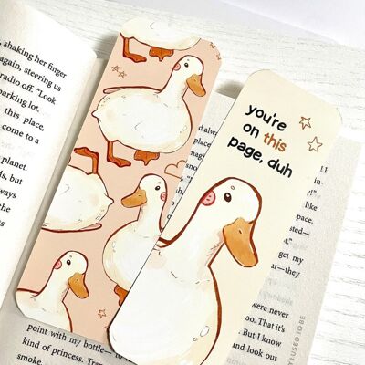 Marcador de pato | Estás en esta página | Lindo marcador | doble impreso | cabaña | Amantes de los libros | Papelería Patito | Accesorios de lectura