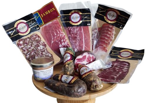 Lot découverte 10 charcuteries Corse dont plaquettes tranché fin + figatelli + saucisson sanglier + saucisson au chèvre + coppa + verrine figatelli