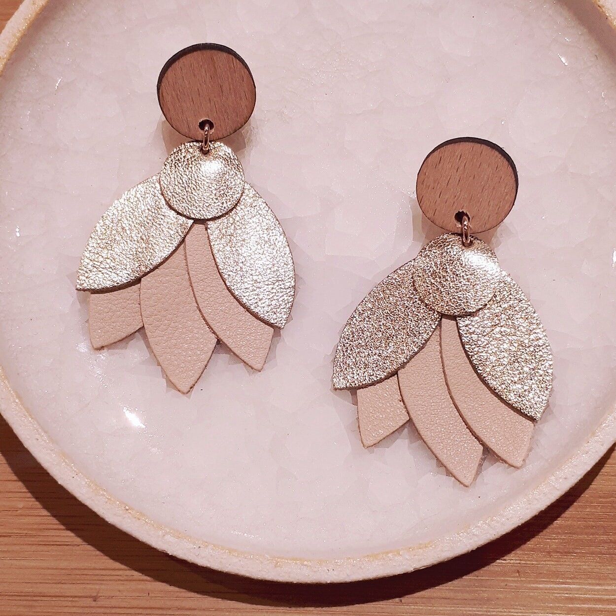 Ceremonial earrings MANDALA Ivory