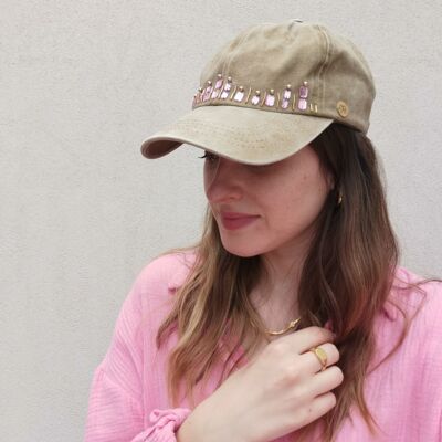 Women's cap embroidered with pearls and crystals
