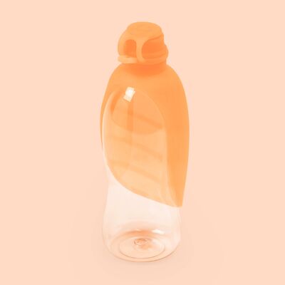 Universeller Wasserspender mit orangefarbenem Tropfschutzventil