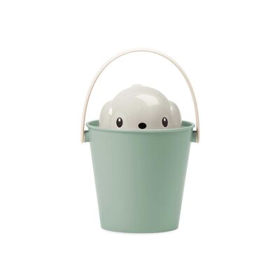 Eco-friendly croquette bucket with green spatula