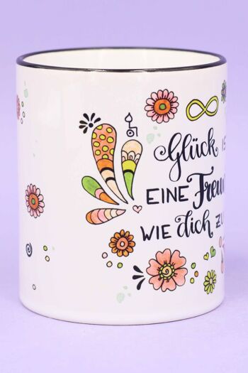 Mug "Le bonheur c'est... Petite amie" 2