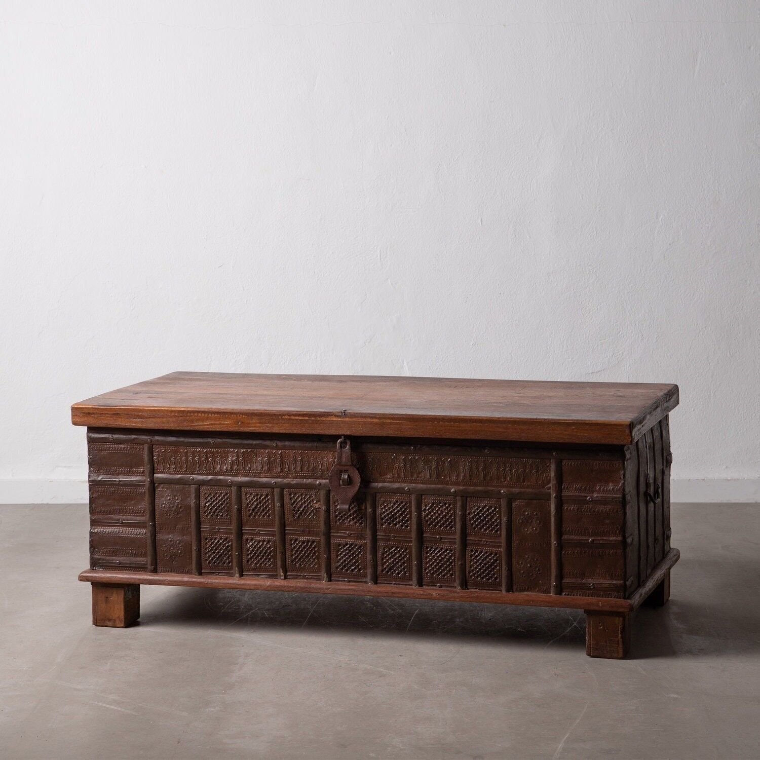 BAULE IN LEGNO TEAK MARRONE ST600135