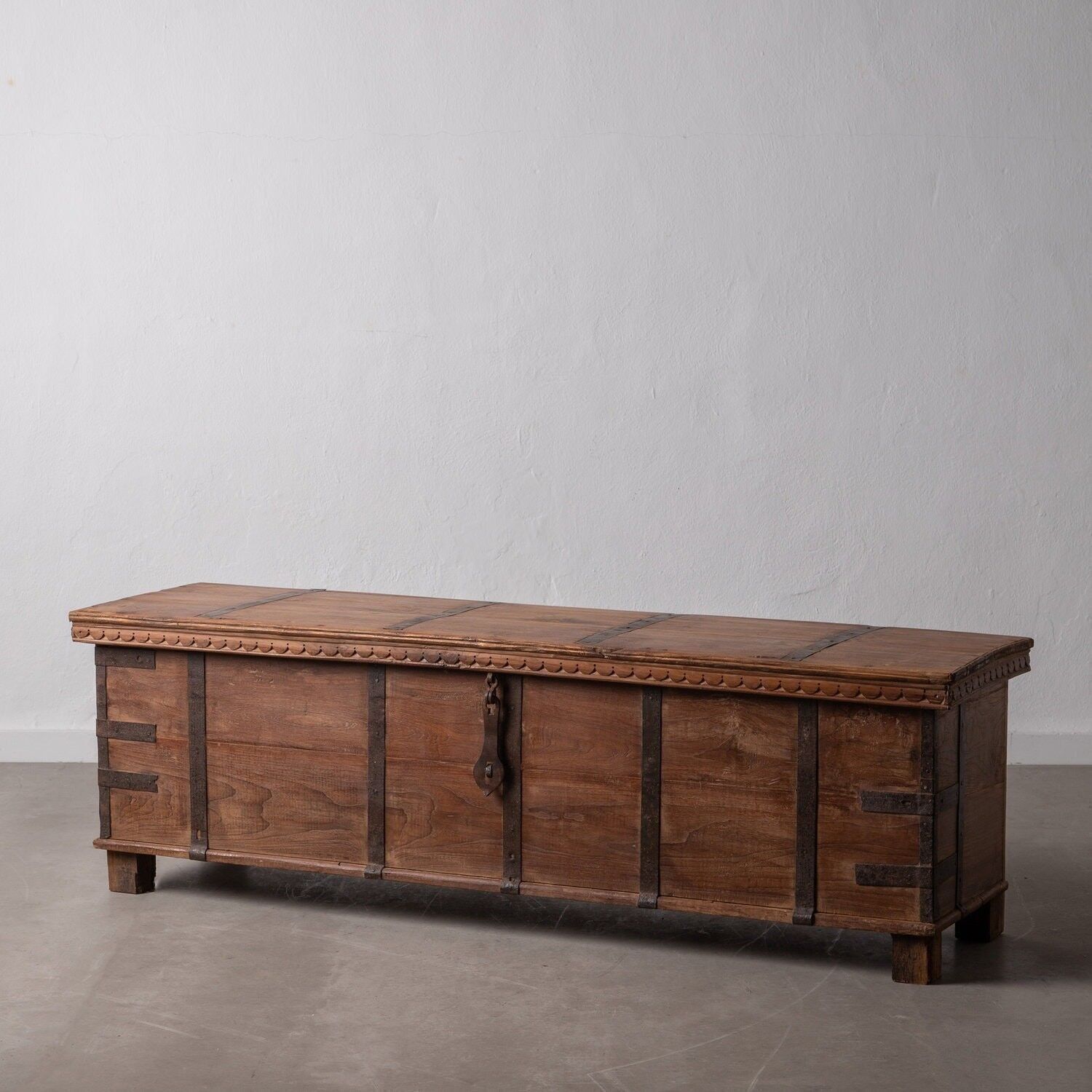 BAULE IN LEGNO TEAK MARRONE ST600136