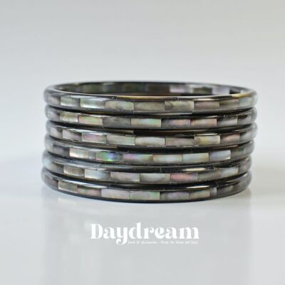 Mother-of-pearl bangle bracelet DAYDREAM - MEDUSA