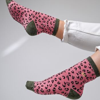 Chaussettes Léopard rose et argent en coton peigné 3