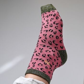 Chaussettes Léopard rose et argent en coton peigné 4