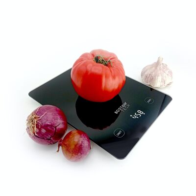 DIGITAL KITCHEN SCALE PRECISION SCALE FOR FOOD, BACKLIGHTED LCD SCREEN, 5KG CAPACITY, TARE AND ZERO FUNCTION, AUTO IGNITION, INCLUDES BATTERIES, MODEL HK 111, DOWNLOADABLE RECIPES.