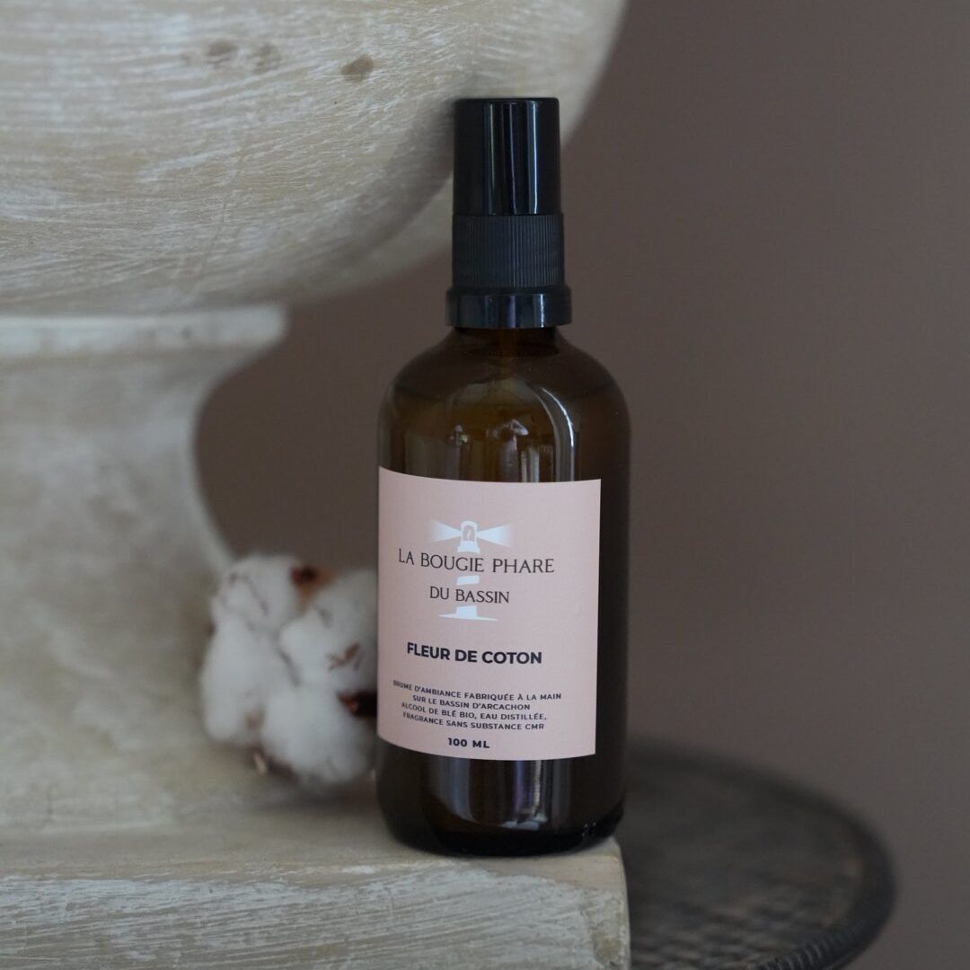 Nebbia per ambienti con fiori di cotone