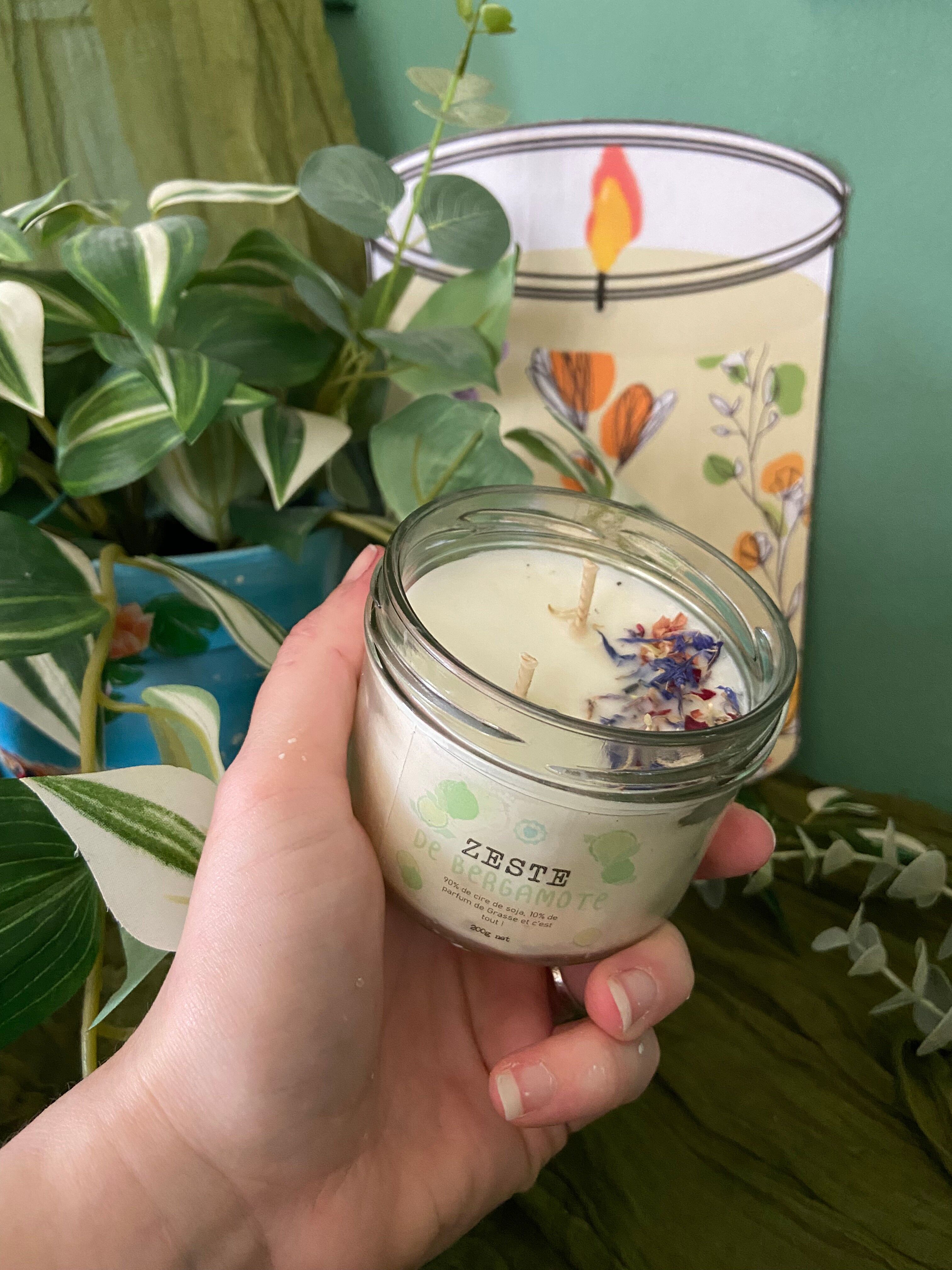 Bergamot candle in soy wax & flower petals - 80g, 200g or 375g