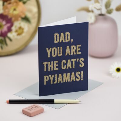 ¡Papá, eres el pijama del gato!' Tarjeta con Purpurina Biodegradable