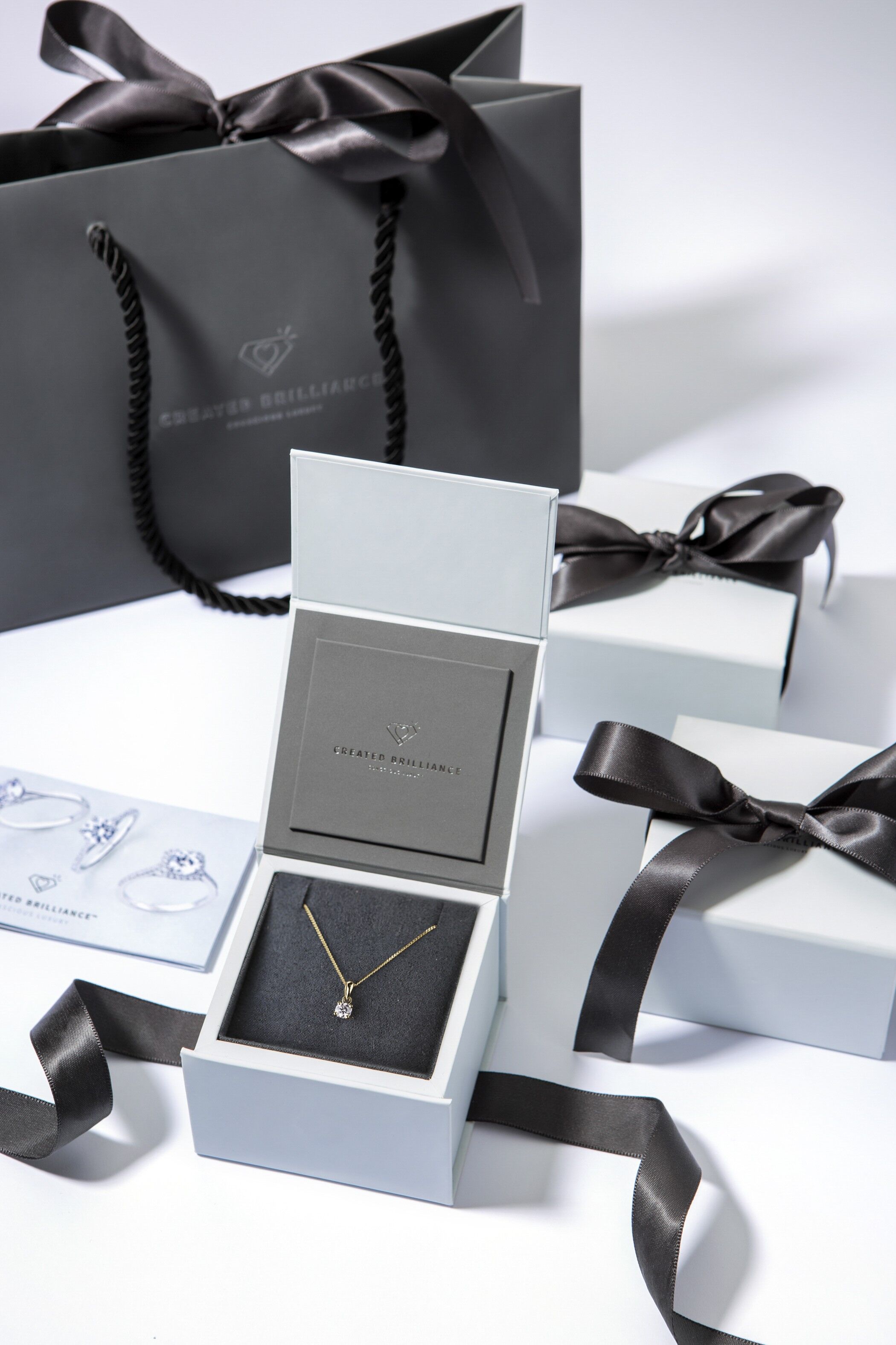 Sylvia Created Brilliance oro amarillo de 9 ct 0,25 ct