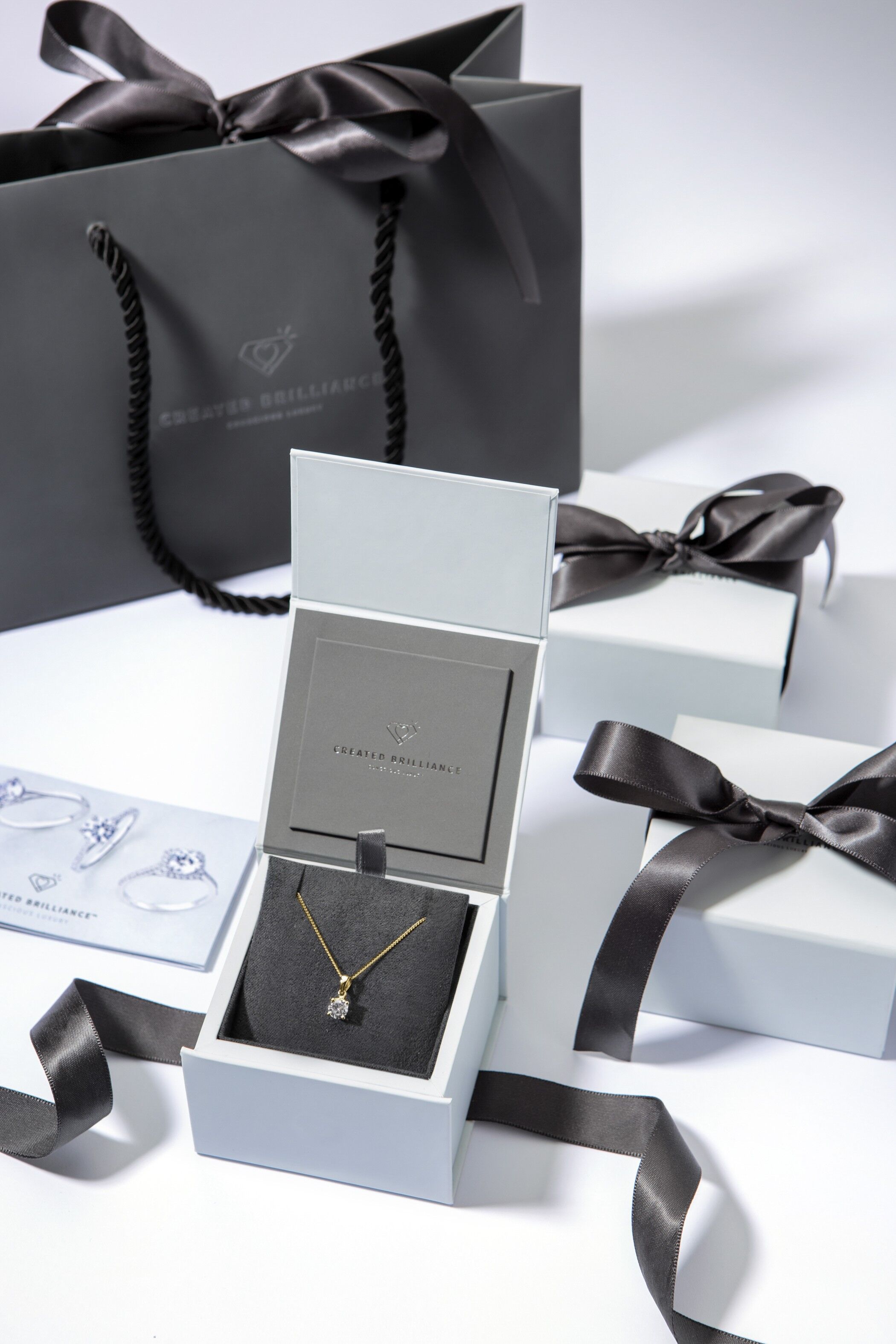 Sylvia Created Brilliance Oro amarillo de 9 ct 0,50 ct