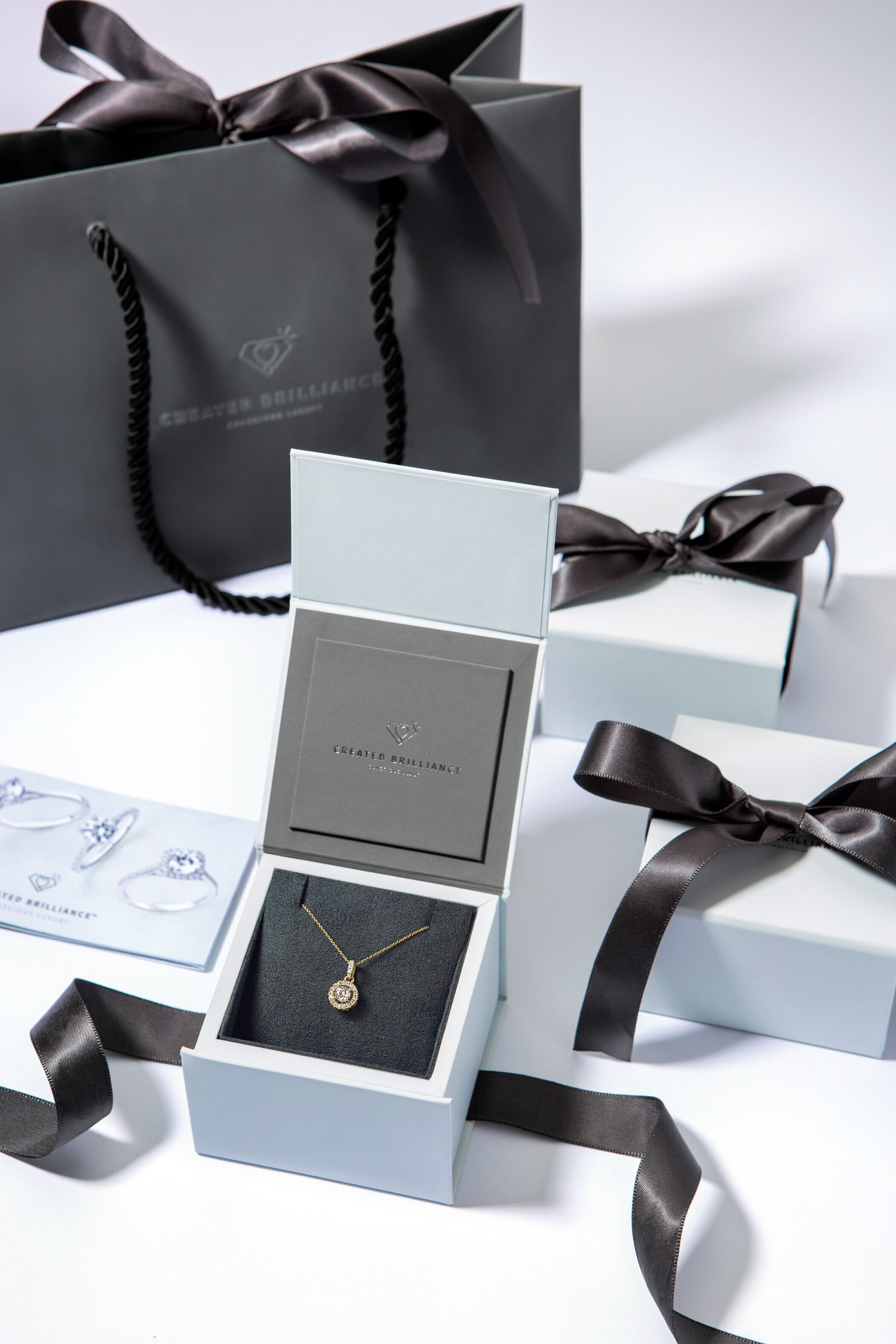 Ana Created Brilliance Oro amarillo de 9 ct 0.33 ct