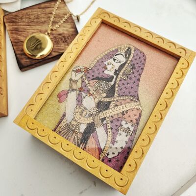 Caja de joyería de baratija india tallada en madera vintage con retrato de reina de madera hecha a mano