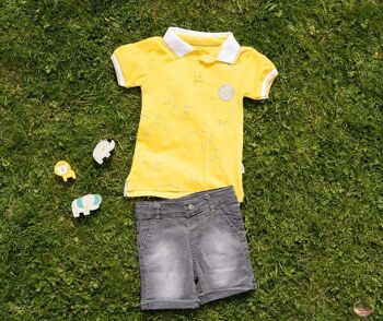 Ensemble short jean gris et polo jaune garçon 1