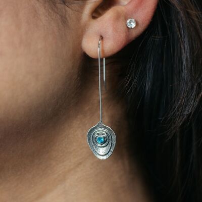 Boucle d'oreille à crochet hippie ovale en forme de coquille en métal multicouche rétro longue