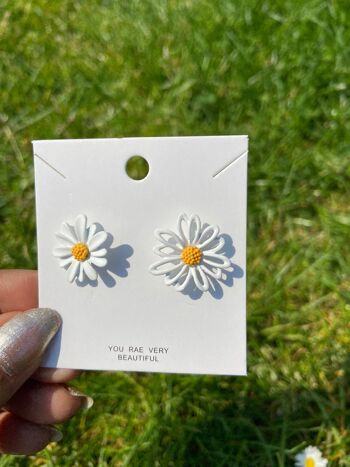 Boucles d'oreilles à tige colorées Daisy Sun Flower Summer Floral Dainty Boho Nature 8
