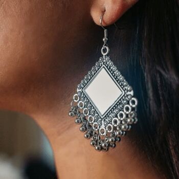 Boucles d'oreilles pendantes en argent hippie oxydé géométrique de forme carrée avec grand miroir 5