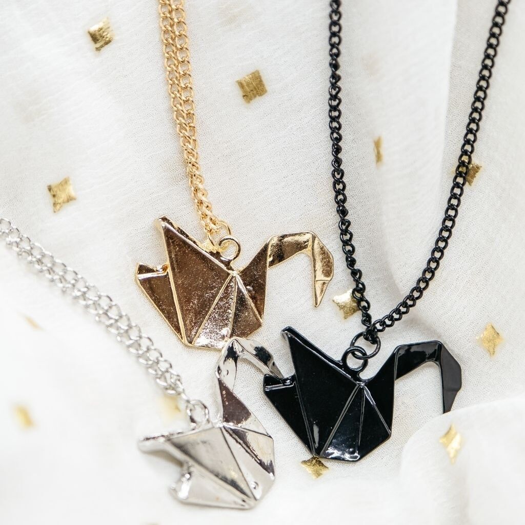 Origami 2025 swan necklace