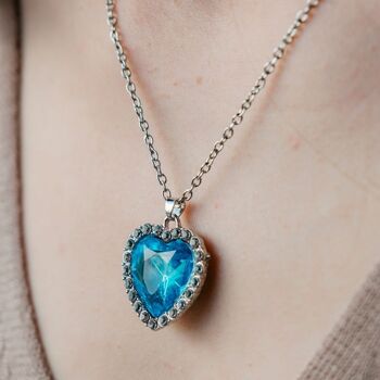 Grand collier pendentif diamant vintage zircon coeur bleu titanesque 2
