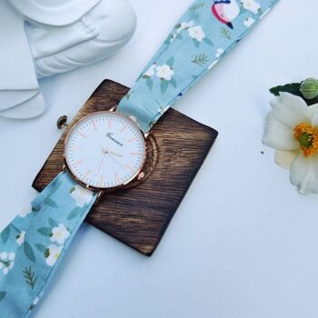 Montre-bracelet pour femme avec bracelet en tissu changeant à imprimé floral bleu clair 7