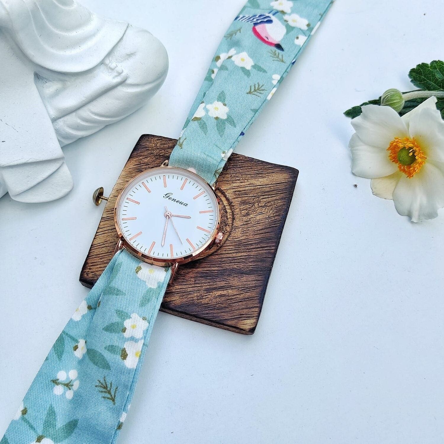 Montre femme avec bracelet en online tissu