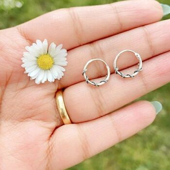 Boucles d'oreilles en argent sterling oxydé filaire Bobine Tribal Slim Dainty Hoop Statement 4